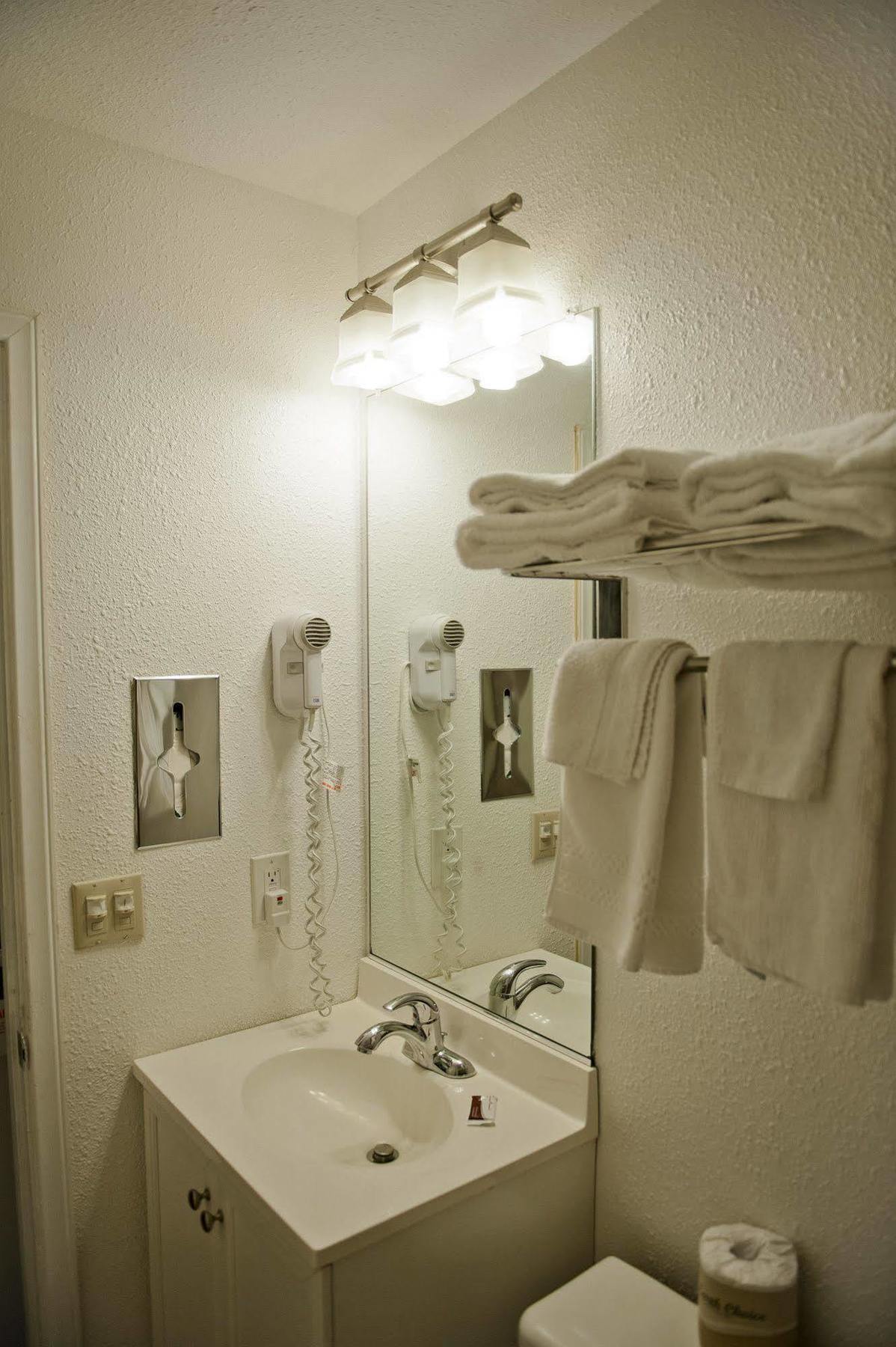 Harborview Inn & Suites-Convention Center-Airport-Gaslamp-Seaworld-Zoo-Balboa Park San Diego Esterno foto